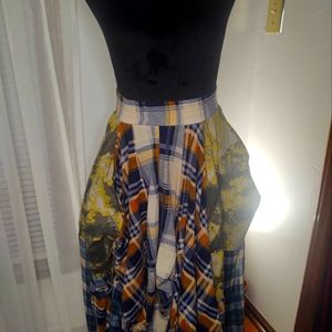 TOV Los Angeles Plaid Skirt size 42 or Large
